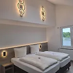 فندق Kalenborner Hoehe 3*