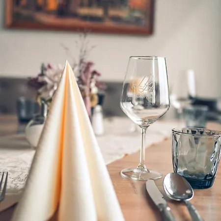 Hotel Kalenborner Hohe 3*