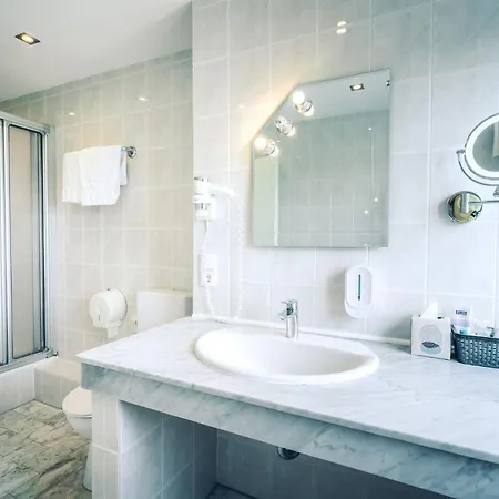 Kalenborner Hoehe Hotel