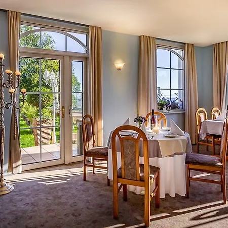 Kalenborner Hohe Hotel 3*