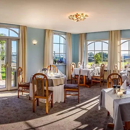 Kalenborner Hohe Hotel 3*