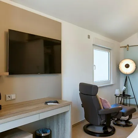 Kalenborner Hoehe Hotel 3*