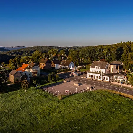 Отель Kalenborner Hoehe 3*