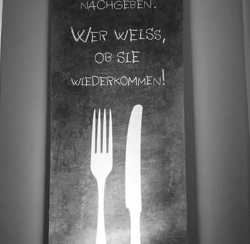 Kalenborner Hoehe ホテル 3*