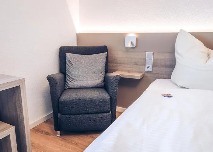 Kalenborner Hoehe 3*