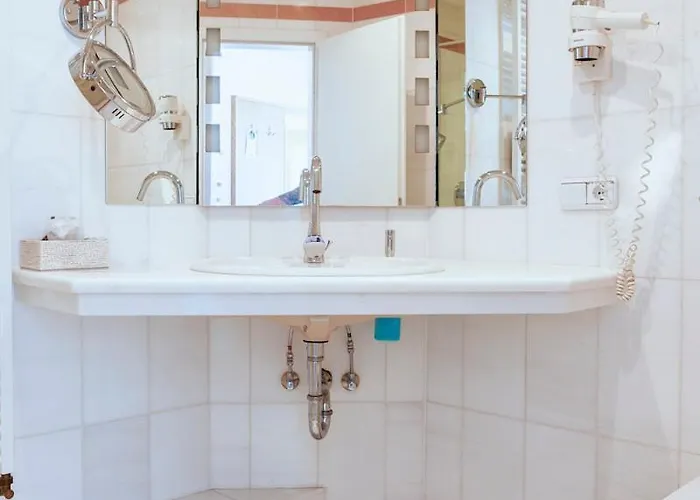 Kalenborner Hoehe Hotel