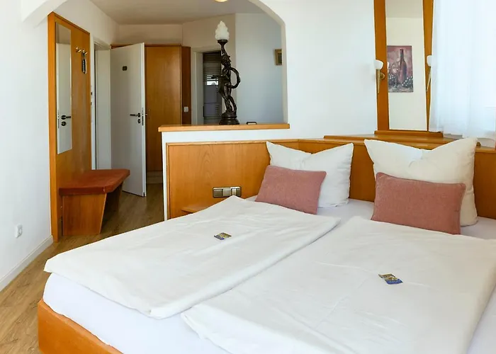 Kalenborner Hoehe ホテル Kalenborn