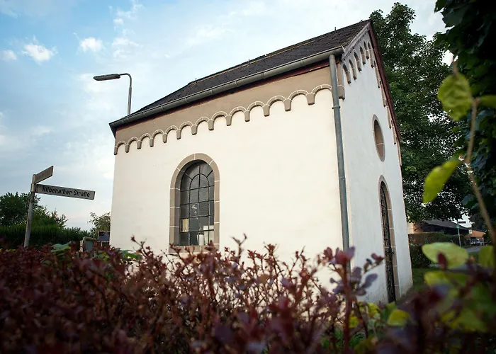 Hotel Kalenborner Hoehe 3*